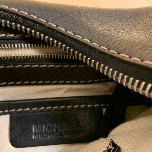 Michael Kors Handbag - Picture 2 of 4